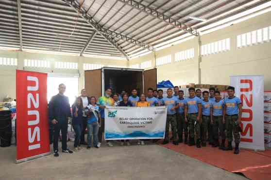 Isuzu PH holds relief operations for Abra earthquake victims image