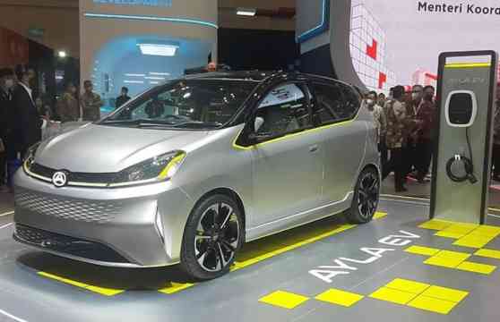 Daihatsu Ayla EV concept is a battery-powered Toyota Wigo image