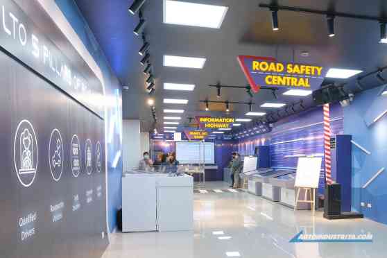 Lawmaker wants driver education to start in school image