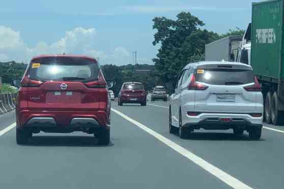 Twinning: 2023 Nissan Livina out and about before PH launch image