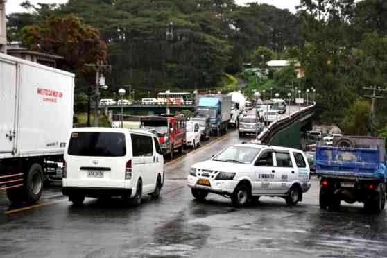 Baguio eyeing more carparks to address roadside parking image
