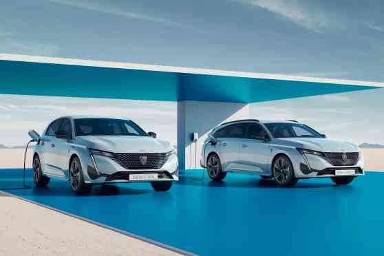 2023 Peugeot E-308 EV debuts with 156 PS, 400km range image