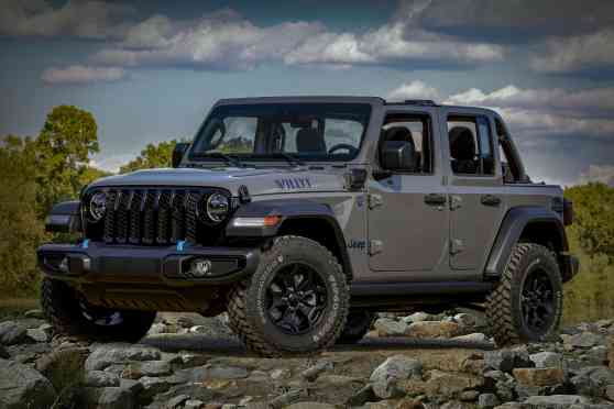 2023 Jeep Wrangler 4xe Willys is the affordable PHEV we want image