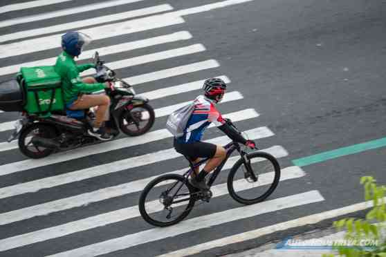 MMDA, DOTr, QC to build more bike lanes and PUV stops image