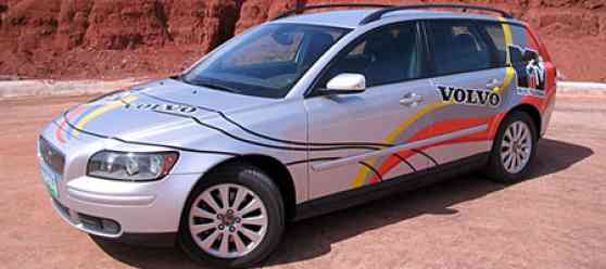 2005 Volvo V50 2.4i image