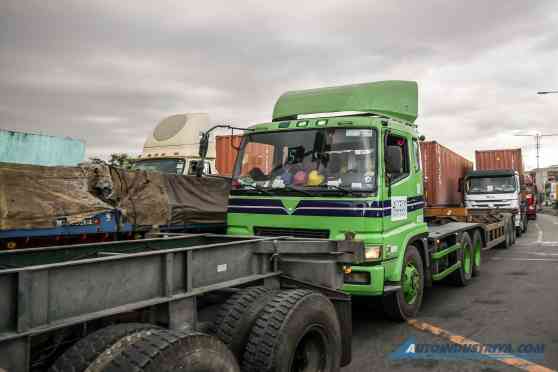 Trucks temporarily banned on Roxas Blvd due to road repairs image