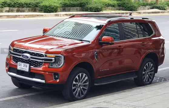 Spied: V6-powered 2023 Ford Everest seen in Thailand image