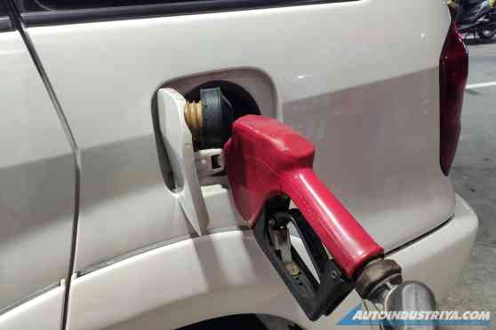 Diesel rolls back PHP 0.50, gas jumps PHP 1.40 for Nov 8 image