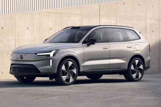 EX90 revealed as Volvo's flagship, 7-seat EV SUV image