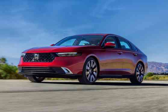 2023 Honda Accord drops 2.0L turbo for dual-motor hybrid image