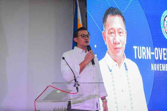 New chief Tugade wants more efficient LTO, safer roads image