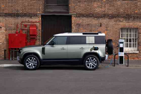 Confirmed: Land Rover Defender plug-in hybrid coming to PH image