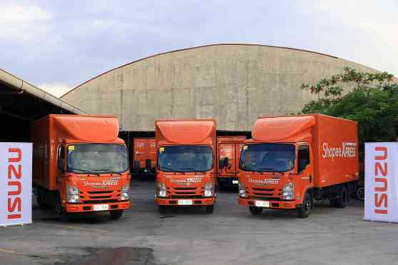 Isuzu completes turnover of delivery trucks to Shopee PH image