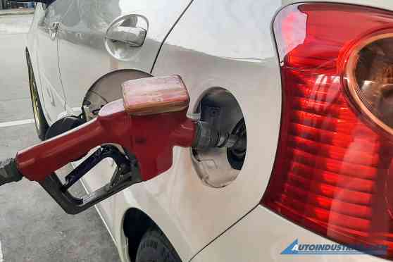 Filling stations will have raised fuel prices for Christmas week image