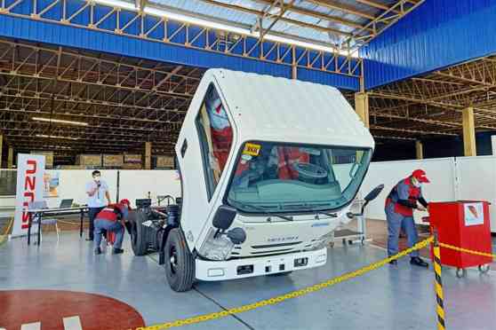 Isuzu PH wins big in global aftersales, service quality competition image