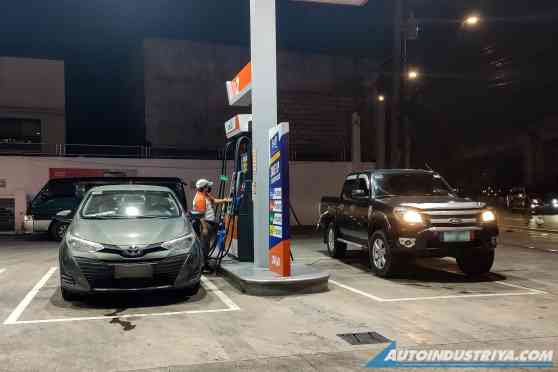 Fuel Forecast: Gas, diesel prices expected to roll back Jan 10 image