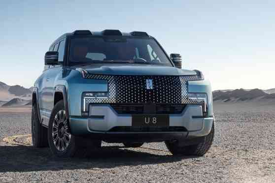 BYD's new electric 4x4 looks like a Defender image