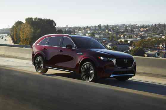 Mazda reveals turbocharged flagship SUV, the 2023 CX-90 image