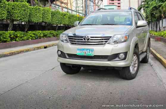 2012 Toyota Fortuner 2.5G image