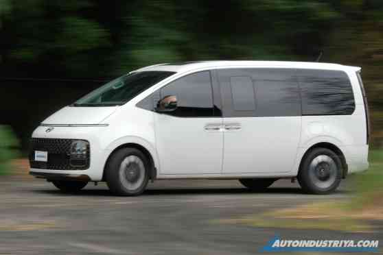 2023 Hyundai Staria 2.2 CRDi Premium AWD image