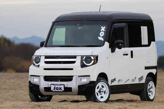 This Honda N-Van thinks it's a Land Rover Defender image