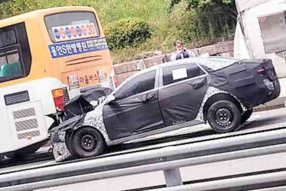 Test gone wrong: Hyundai Accent mule hits bus in Korea image