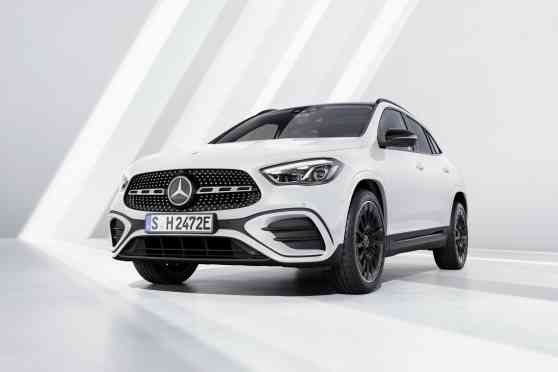 Mercedes-Benz GLA gets exterior, interior updates for 2023 image