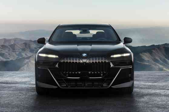 2023 BMW 7 Series launching in PH, will we also get i7 EV? image