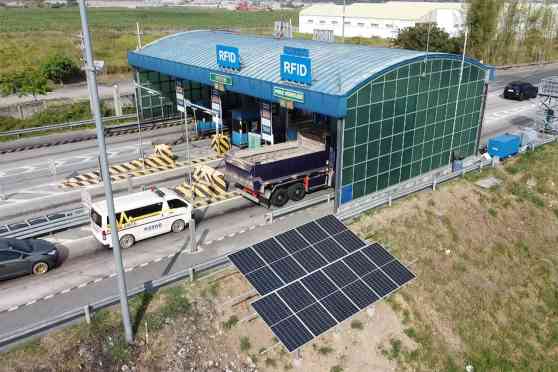 NLEX converting more toll plazas to use solar power image