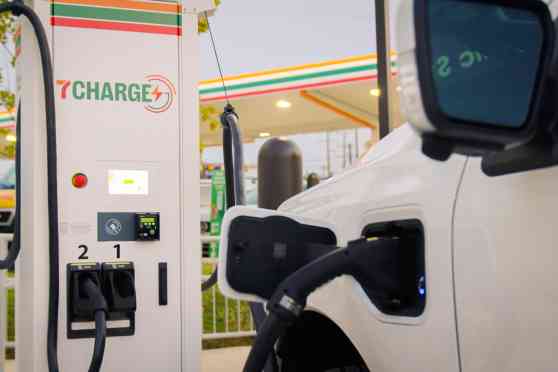 7Charge: 7-Eleven goes into EV charging business image