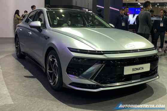 Seoul 2023: Sharper-looking Hyundai Sonata makes first public debut image