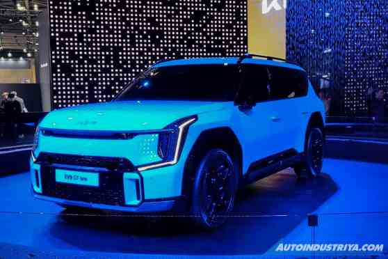 Seoul 2023: Kia unveils all-new flagship EV9 SUV to the public image