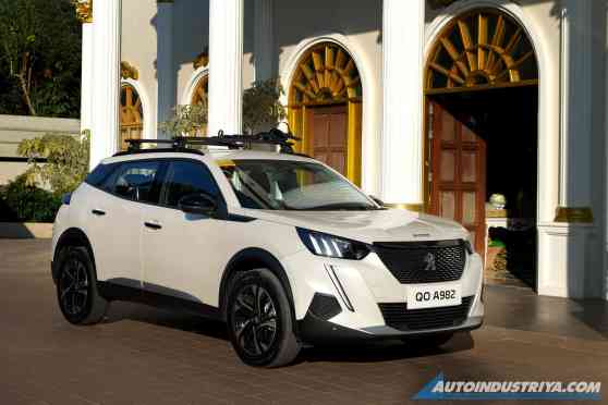 Life of a late 20-something with the Peugeot 2008 image