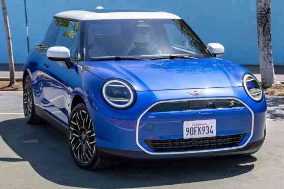 Next-gen Mini Cooper's skin is smoother than ever image