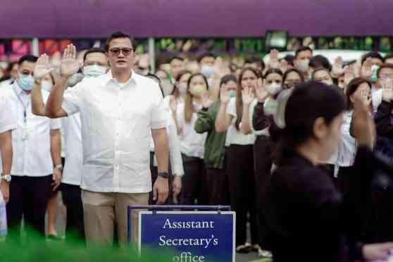 House of Plastic Cards: Why LTO Chief Jay Art Tugade wanted to go image