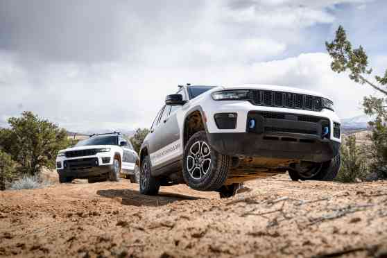 See a prototype Jeep driving itself on Moab trails image