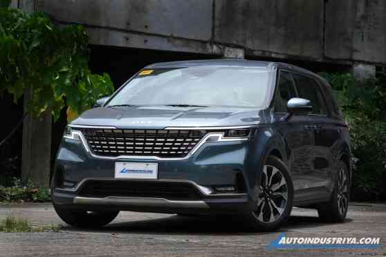 Kia PH recalls select Carnival units due to sliding door issue image