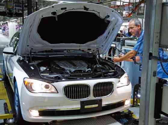 BMW orders recall for previous generation 5 and 6 Series image