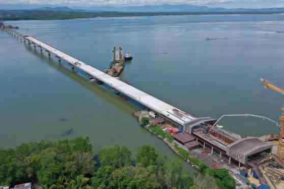 DPWH: Panguil Bay Bridge is 73% complete image