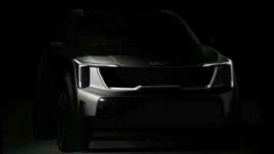 LOOK: Is this the 2024 Kia Sorento facelift? image