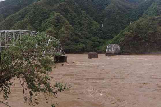 Famous Quirino Bridge in Ilocos Sur destroyed by Typhoon Egay image