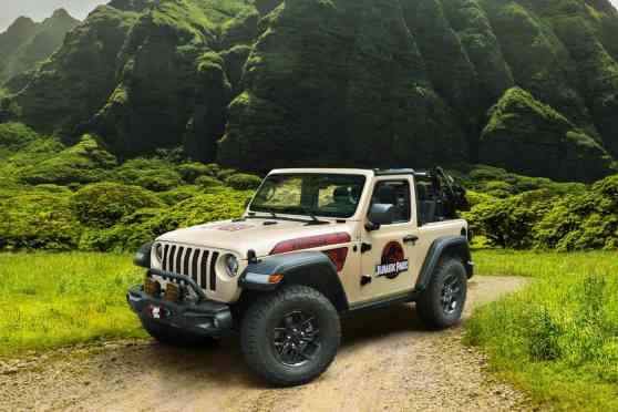 Jeep celebrates 30th anniversary of Jurassic Park with special decals image