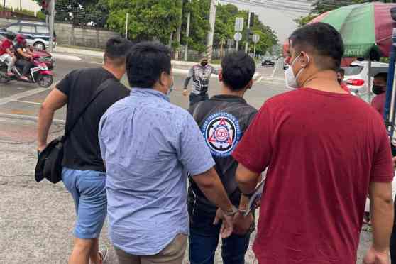 LTO: Shady individuals asking PHP 200 for unclaimed plates image