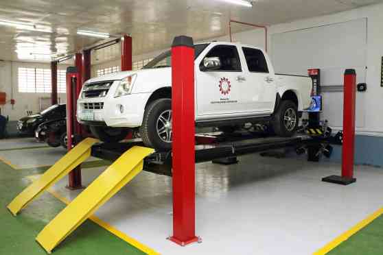 Isuzu PH renews education partnership with Laguna TESDA school image