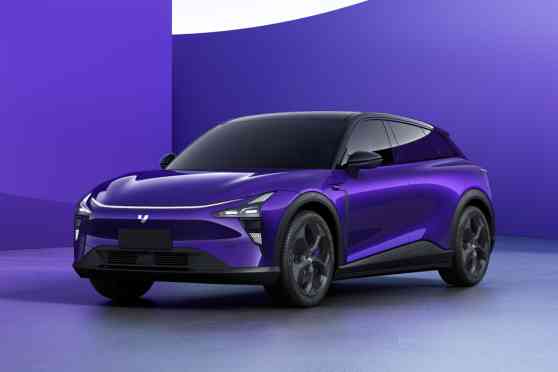 Ji Yue 01 is Geely's new EV crossover with Baidu image