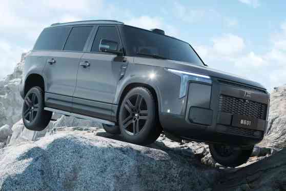 Polestones 01 is a spitting image of the Defender 130 image