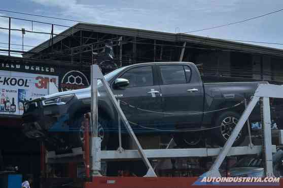 Spotted: 2024 Toyota Hilux G gets Conquest face image