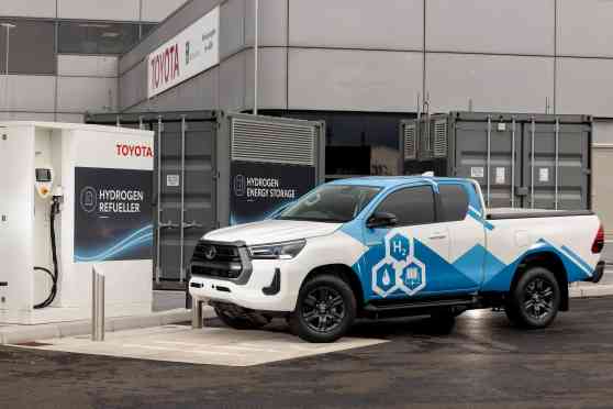 Toyota builds prototype fuel cell Hilux in just 14 months image