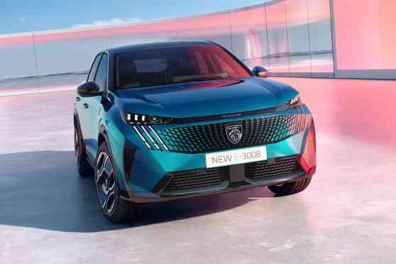 2024 Peugeot E-3008 EV can do up to 700km on a single charge image
