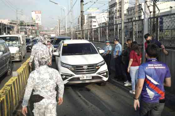 LTO to assist MMDA when apprehending lane violations image